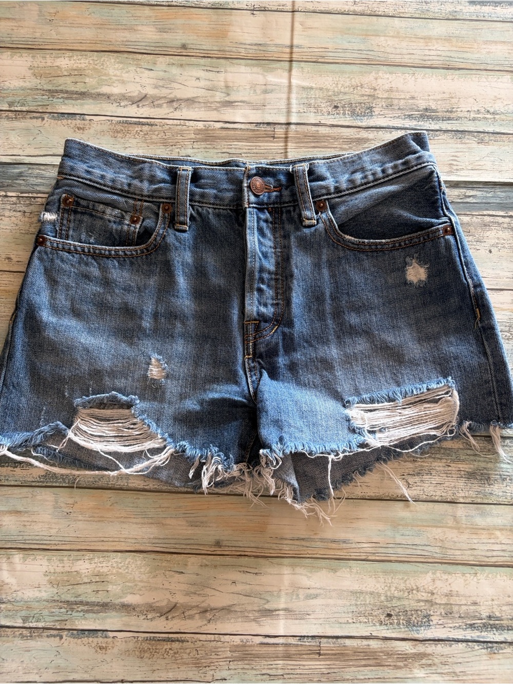 Free People We The Free Now Or Never Denim Shorts Size 26 - Picture 5 of 6